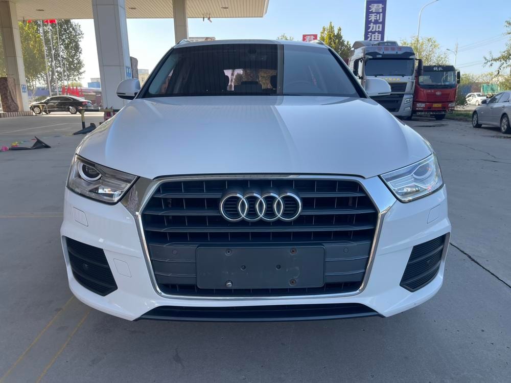 Audi Q3 2017 — фото автомобиля