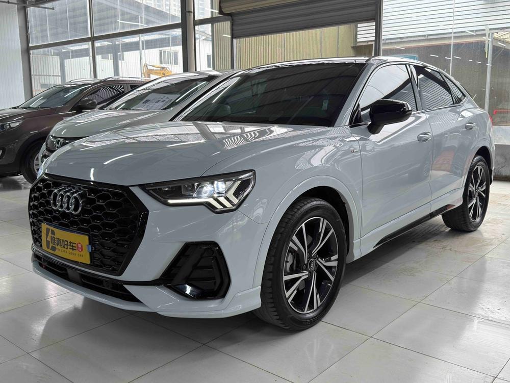 Audi Q3 Sportback 2021 — фото автомобиля
