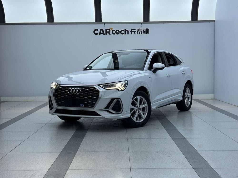 Audi Q3 Sportback 2020 — фото автомобиля 1