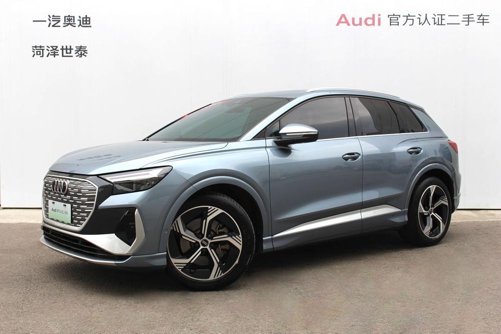 Audi Q4 e-tron 2023 — фото автомобиля