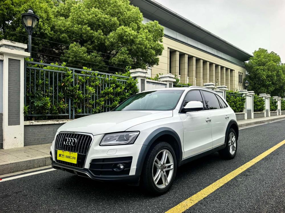 Audi Q5 2018 — фото автомобиля 1