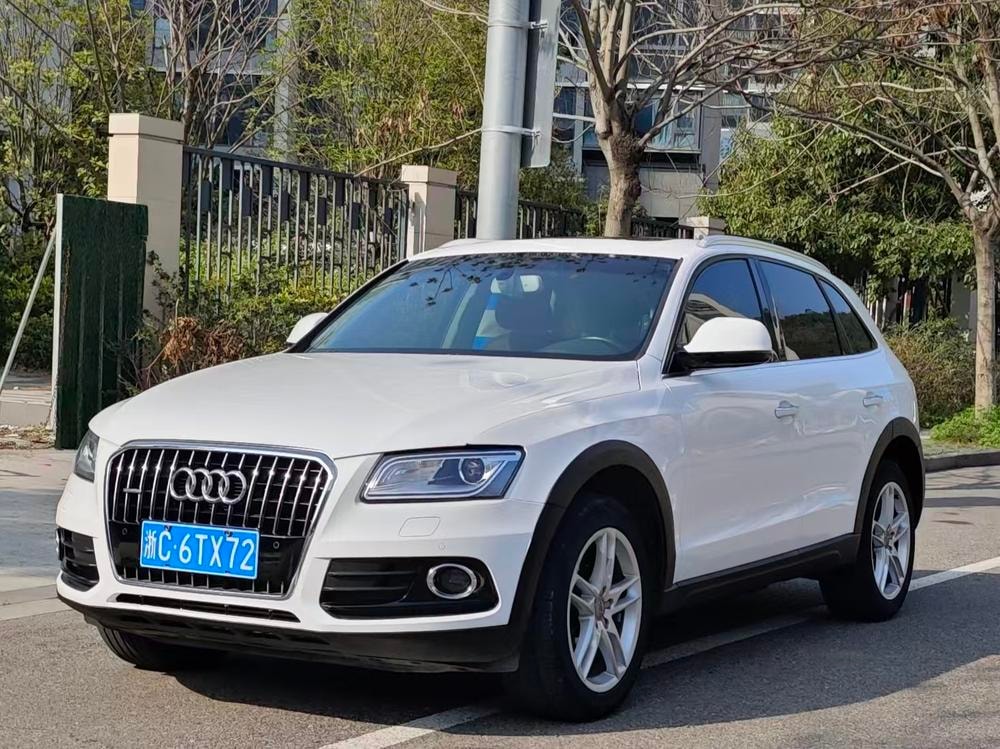 Audi Q5 2017 — фото автомобиля