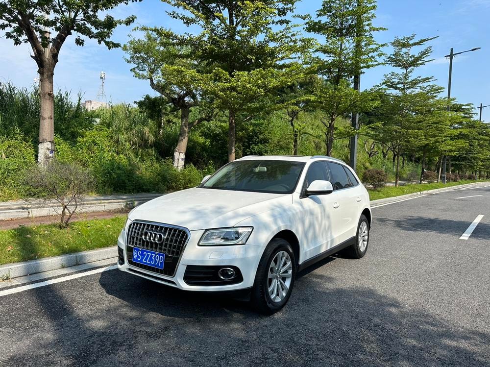 Audi Q5 2015 — фото автомобиля