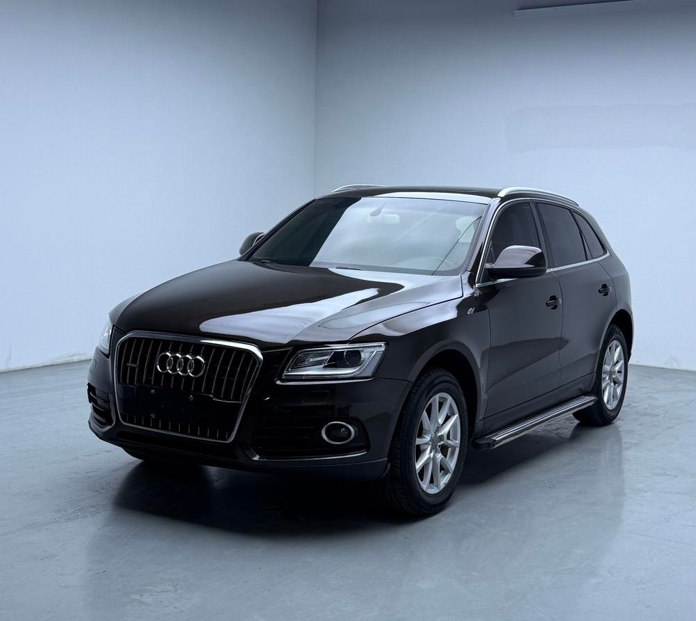 Audi Q5 2015 — фото автомобиля