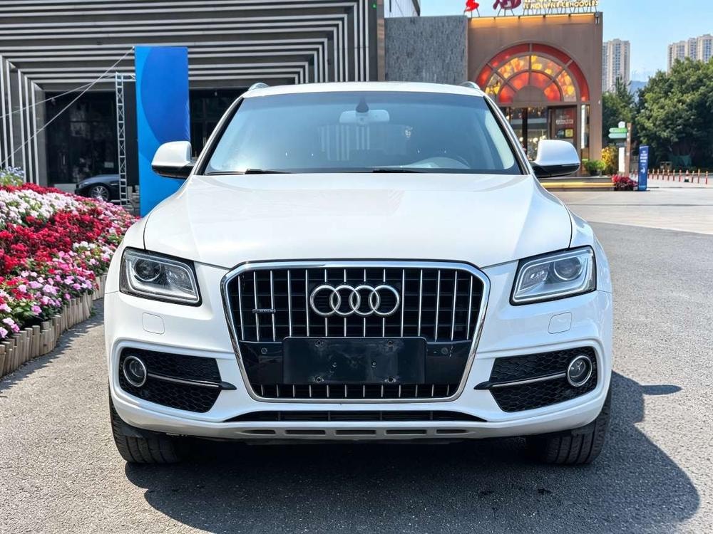 Audi Q5 2018 — фото автомобиля 1