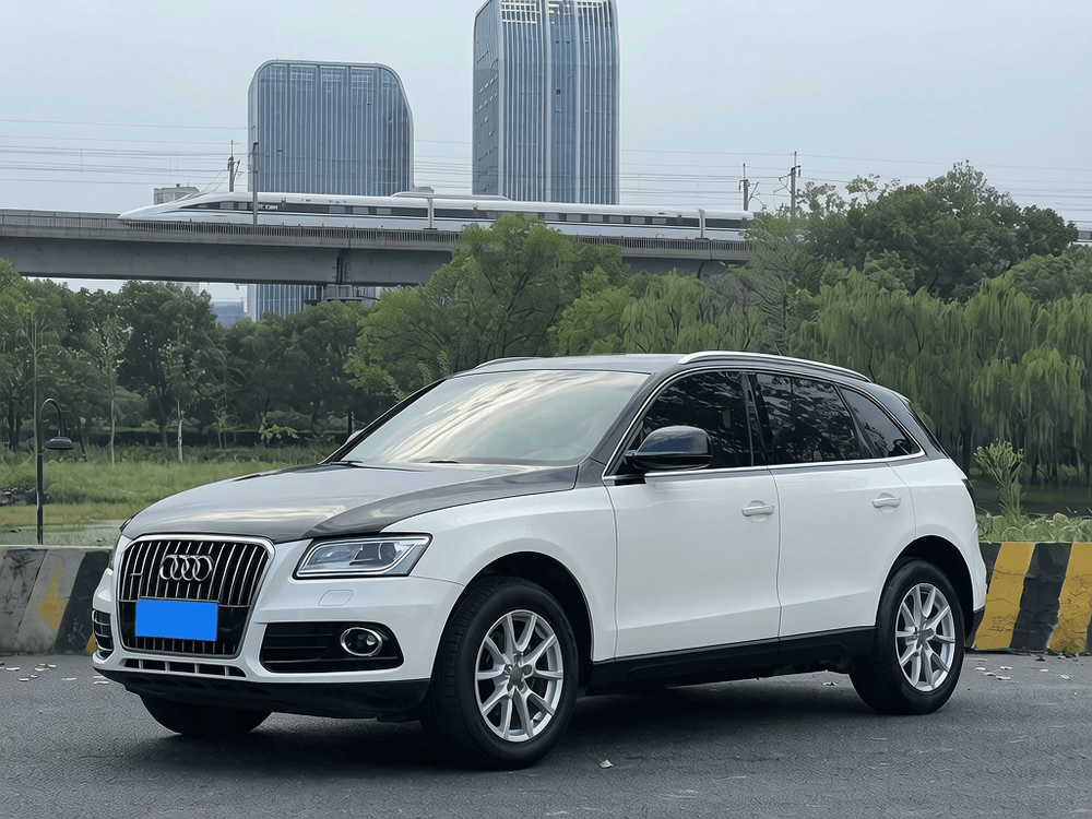 Audi Q5 2016 — фото автомобиля