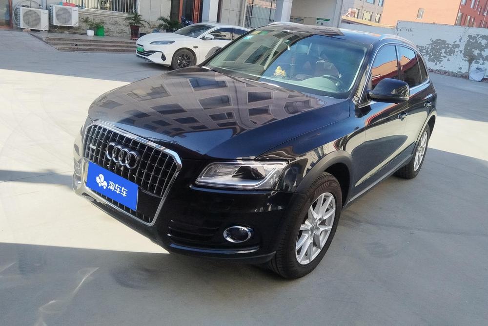 Audi Q5 2015 — фото автомобиля
