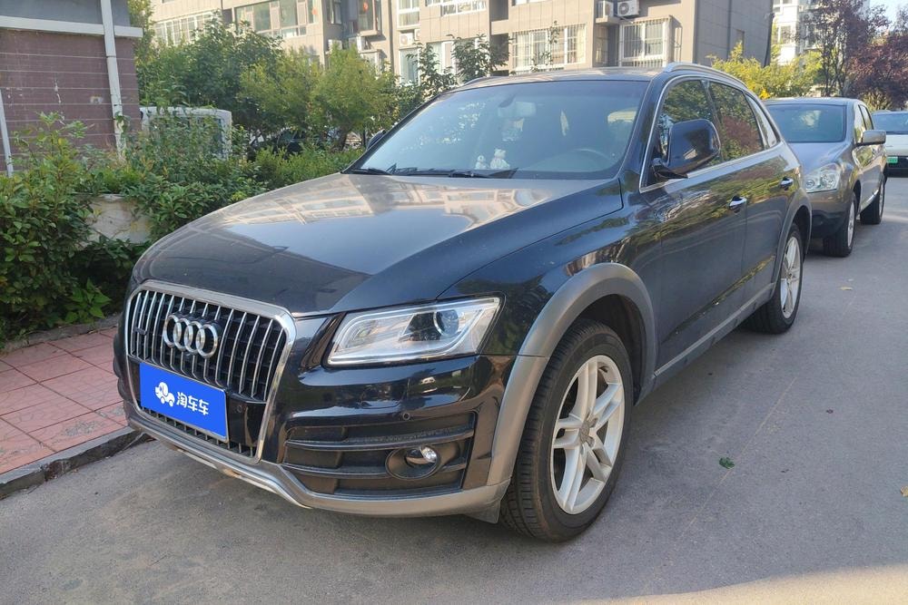Audi Q5 2018 — фото автомобиля