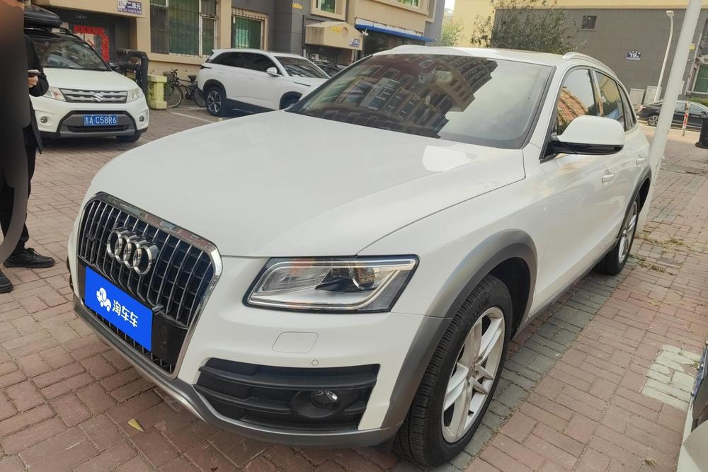 Audi Q5 2018 — фото автомобиля 1