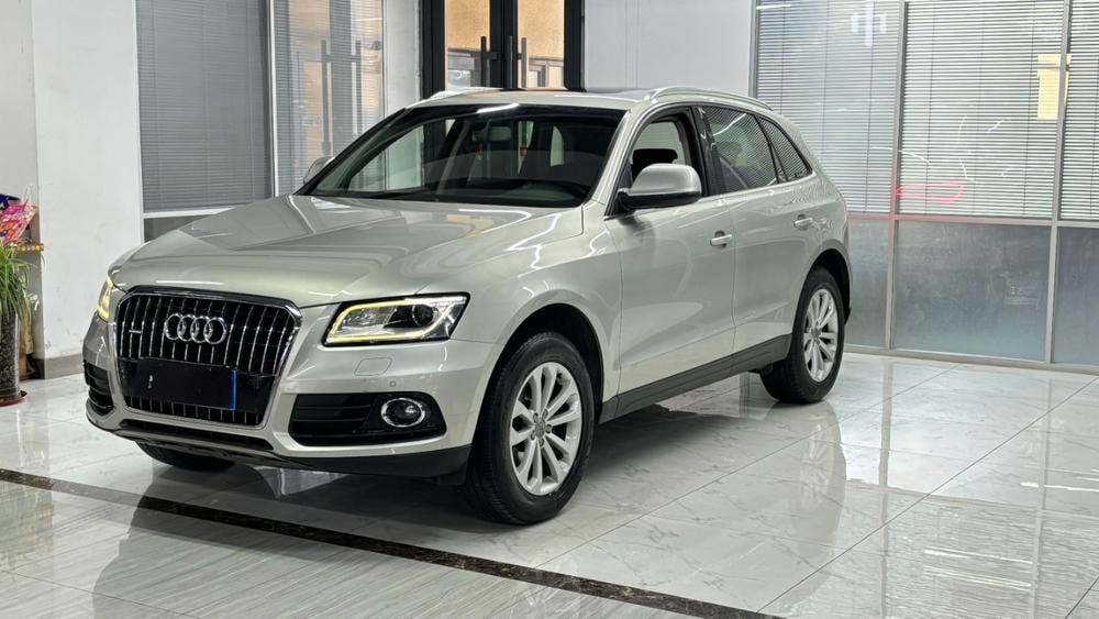 Audi Q5 2015 — фото автомобиля
