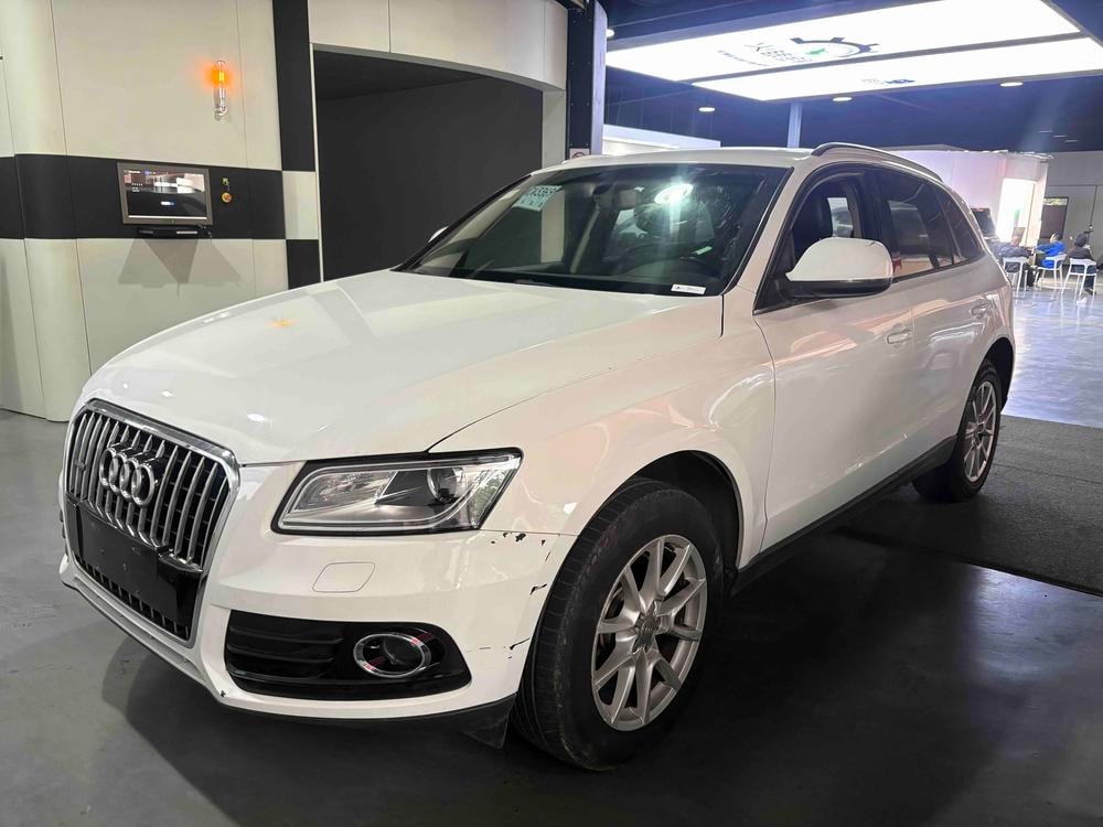 Audi Q5 2015 — фото автомобиля