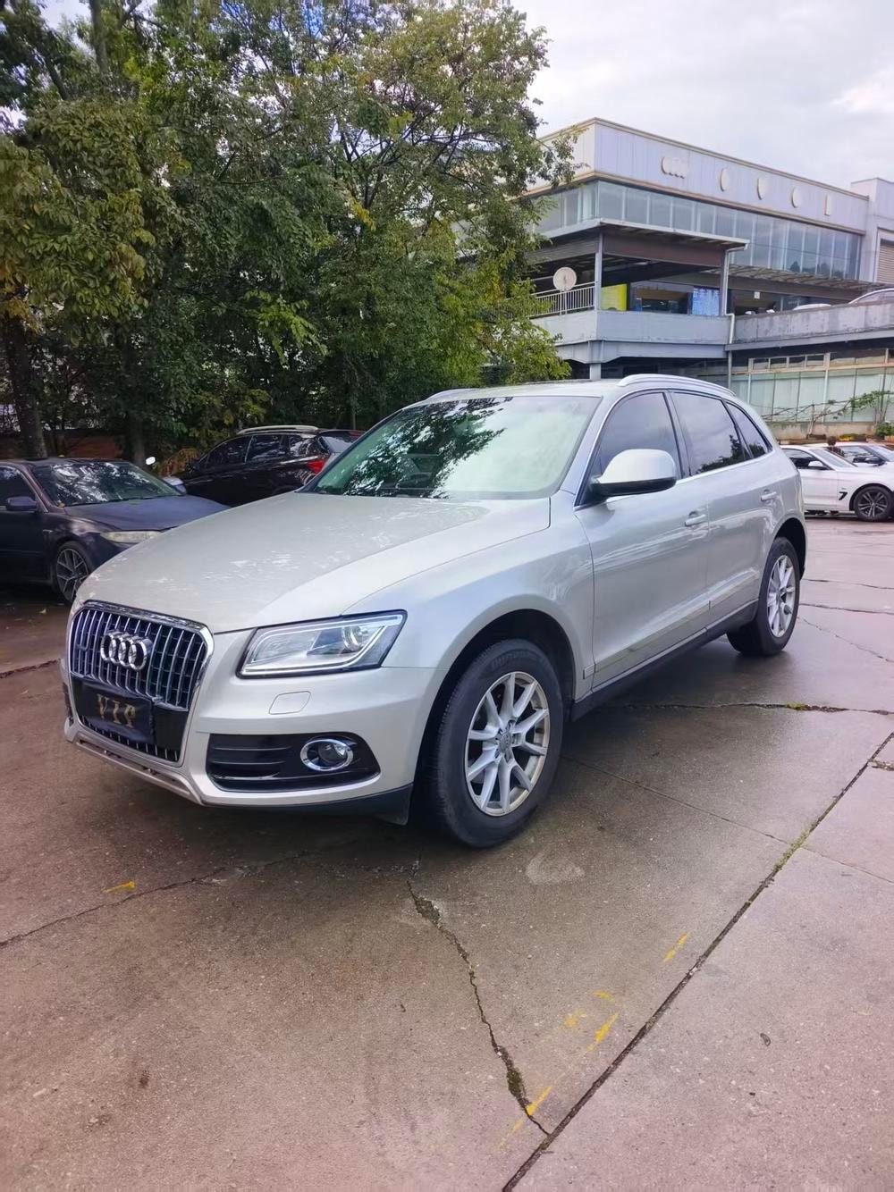 Audi Q5 2015 — фото автомобиля