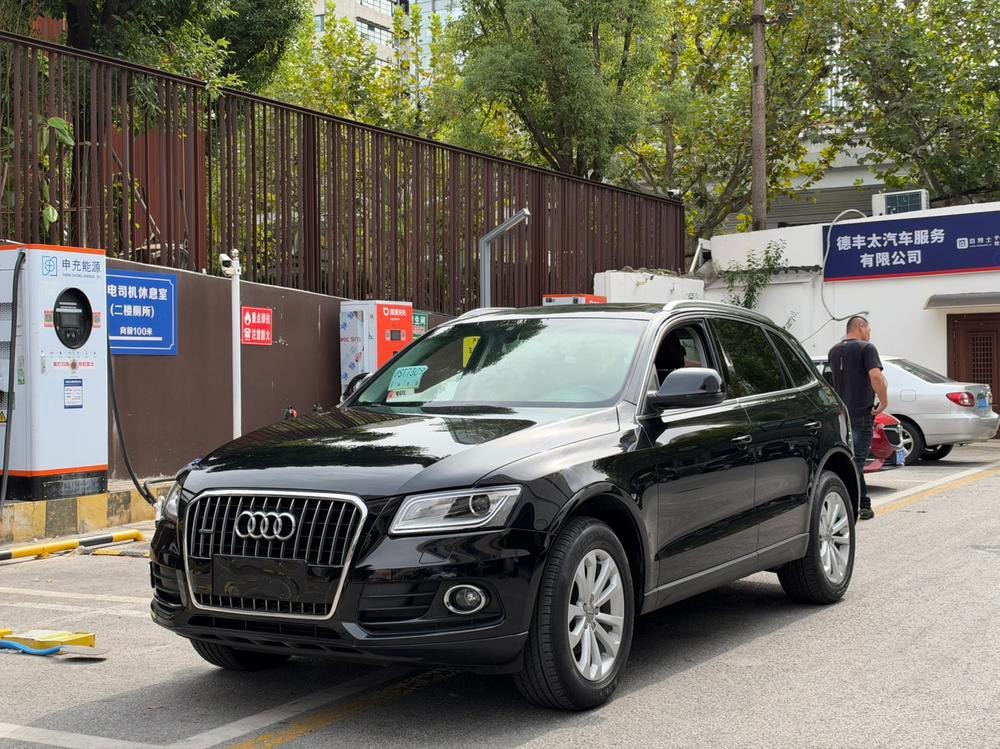 Audi Q5 2015 — фото автомобиля