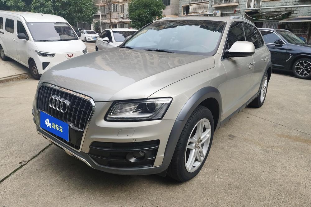 Audi Q5 2017 — фото автомобиля