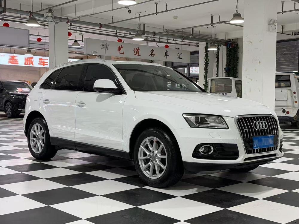 Audi Q5 2016 — фото автомобиля