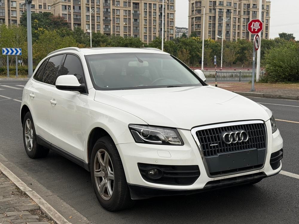 Audi Q5 2012 — фото автомобиля