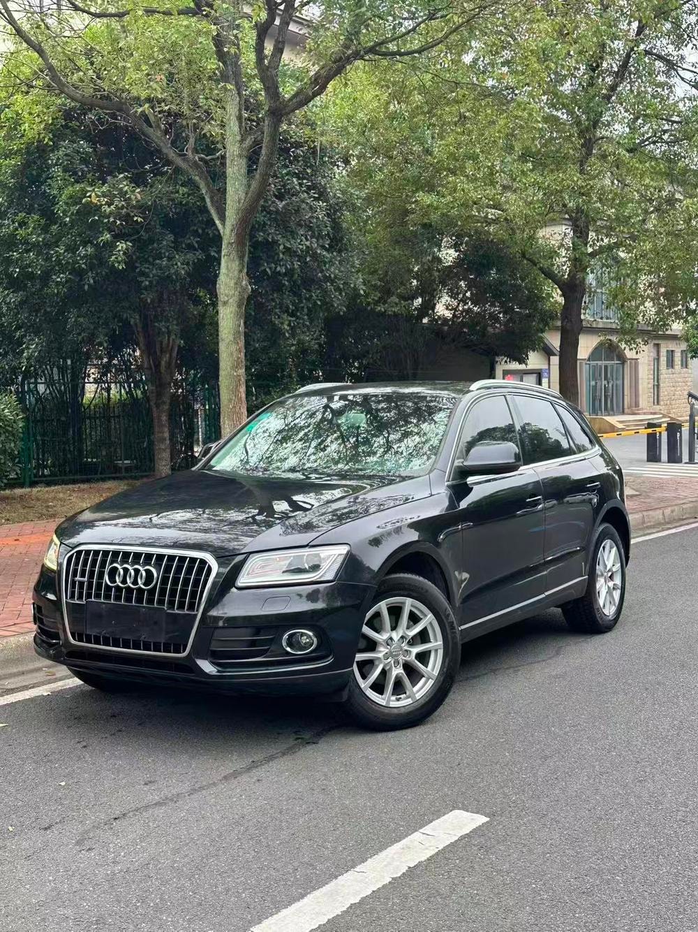 Audi Q5 2015 — фото автомобиля