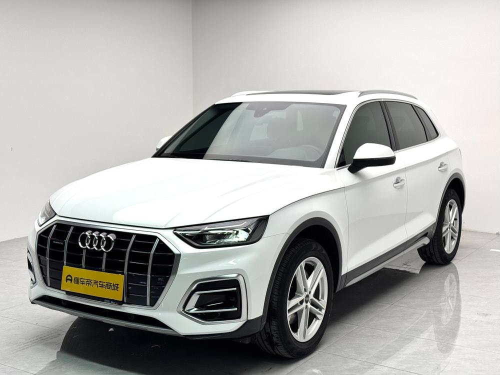 Audi Q5L 2022 — фото автомобиля