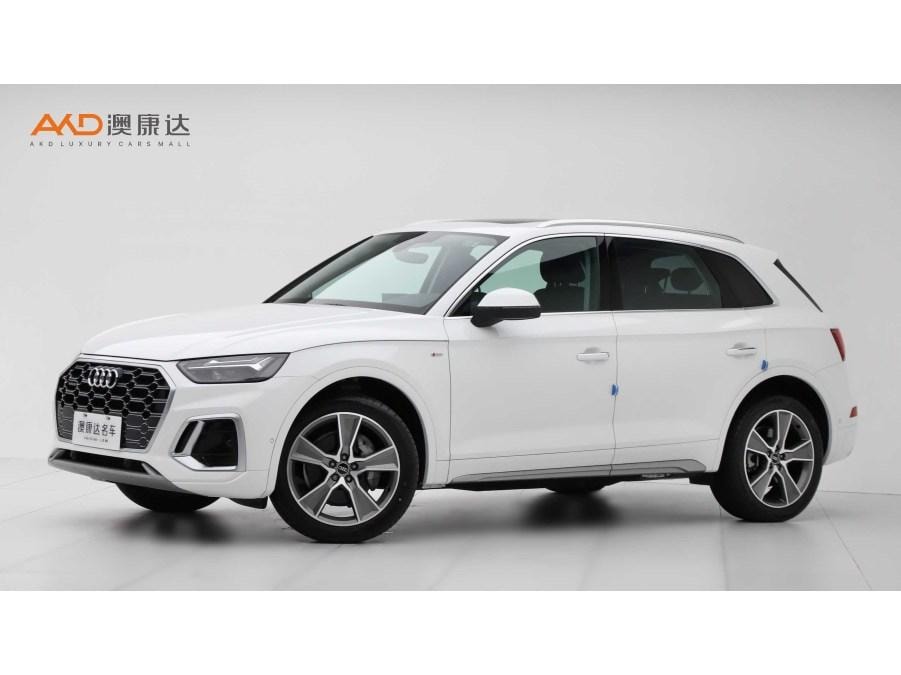 Audi Q5L 2022 — фото автомобиля 1