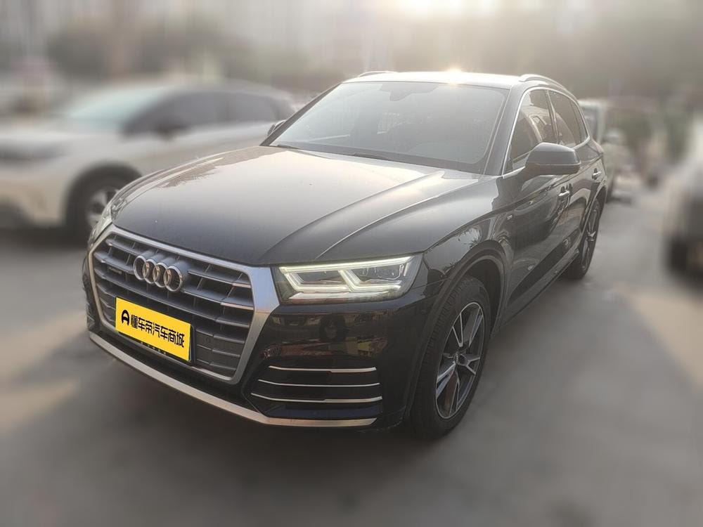 Audi Q5L 2020 — фото автомобиля