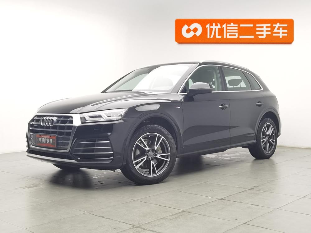 Audi Q5L 2020 — фото автомобиля 1