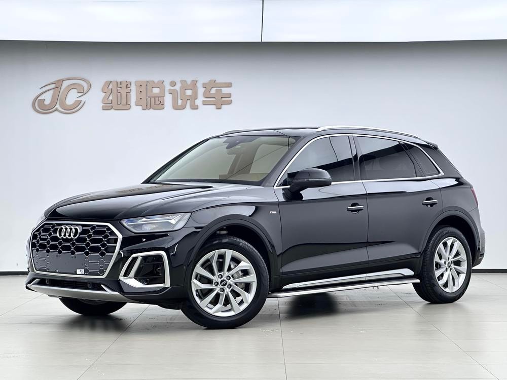 Audi Q5L 2022 — фото автомобиля 1