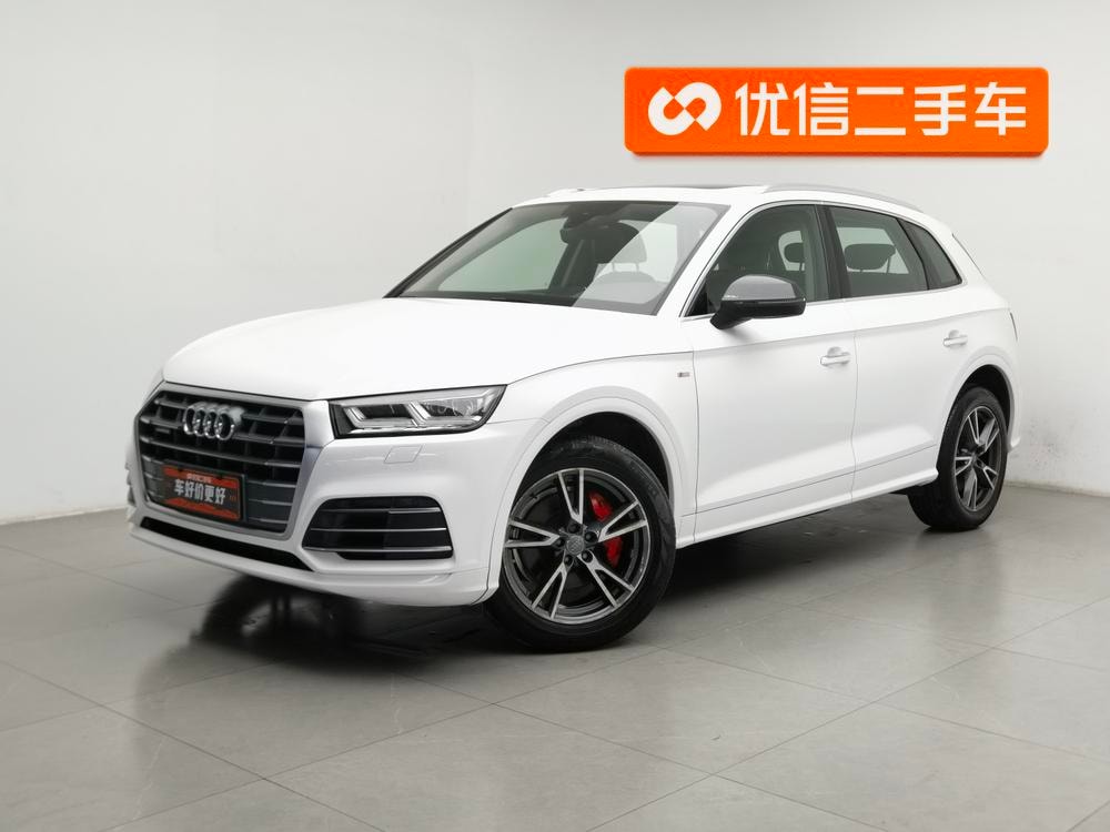 Audi Q5L 2018 — фото автомобиля