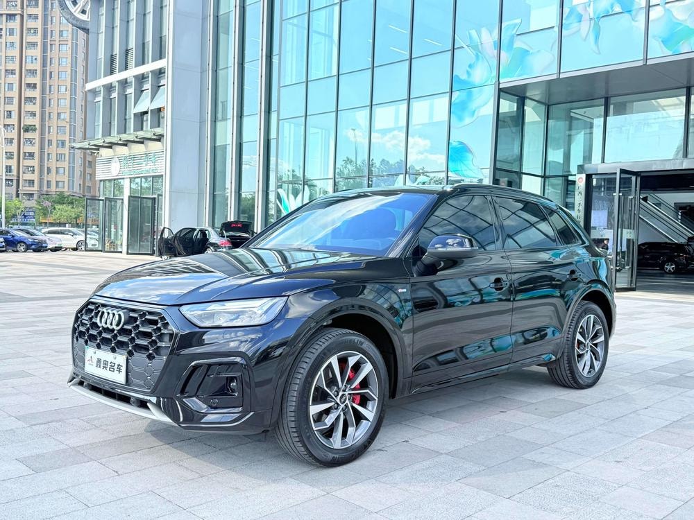 Audi Q5L 2024 — фото автомобиля