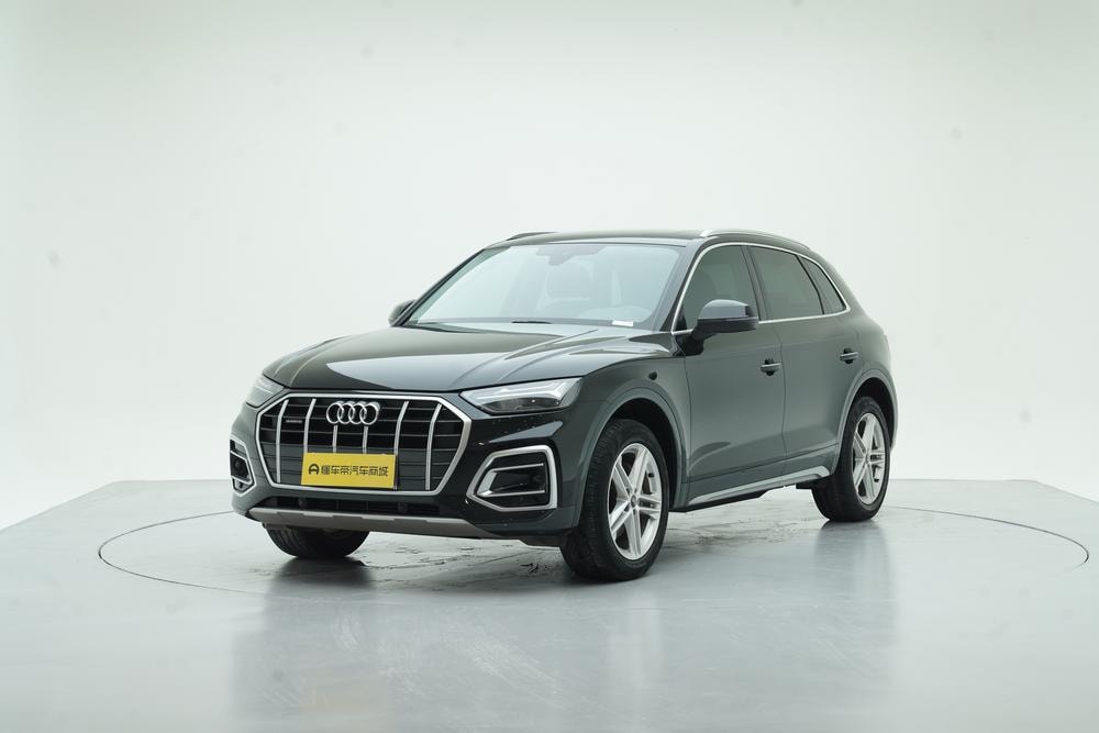 Audi Q5L 2022 — фото автомобиля