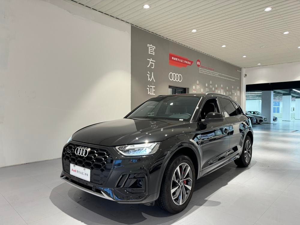 Audi Q5L 2025 — фото автомобиля