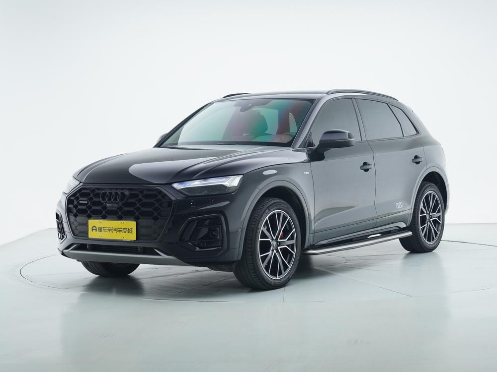 Audi Q5L 2025 — фото автомобиля 1