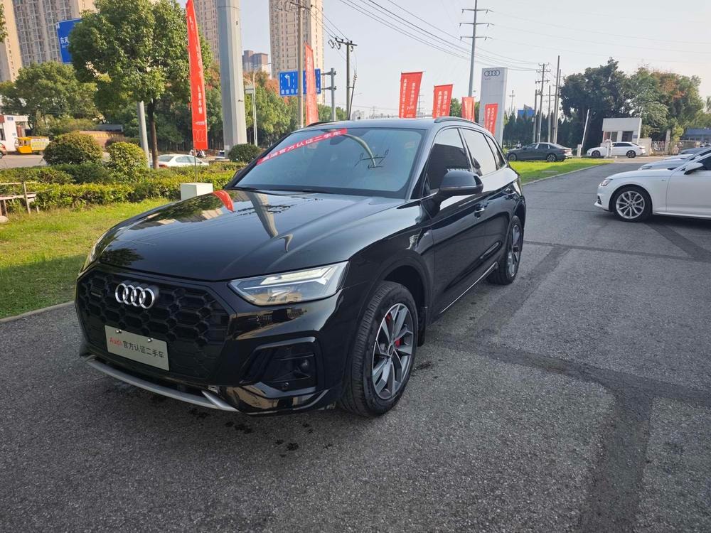 Audi Q5L 2024 — фото автомобиля
