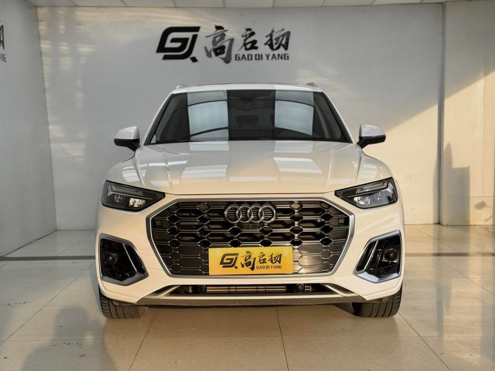 Audi Q5L 2022 — фото автомобиля