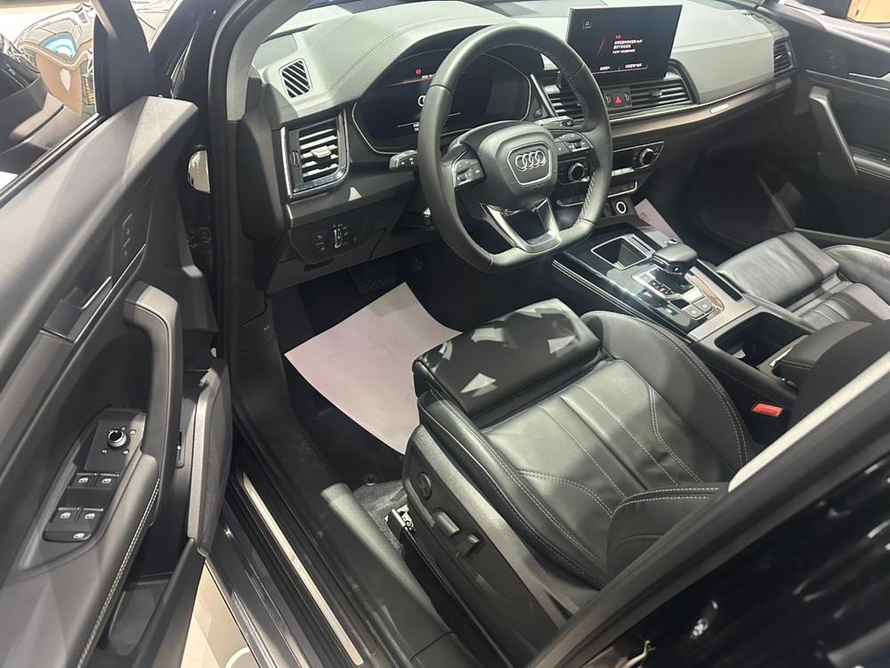 Audi Q5L 2022 — фото автомобиля