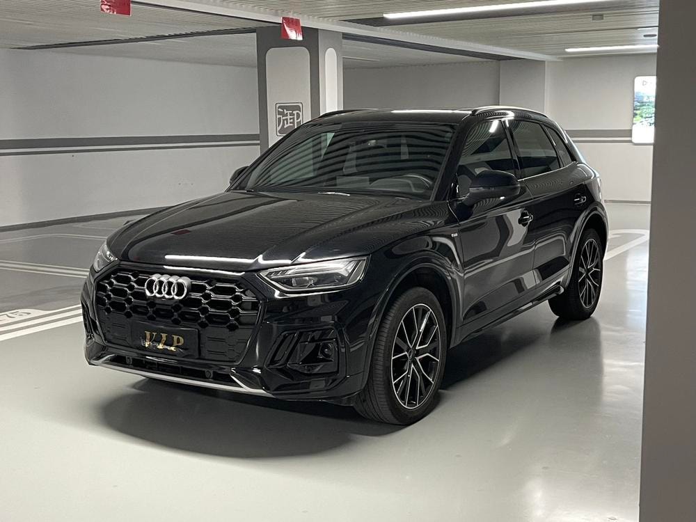 Audi Q5L 2024 — фото автомобиля 1
