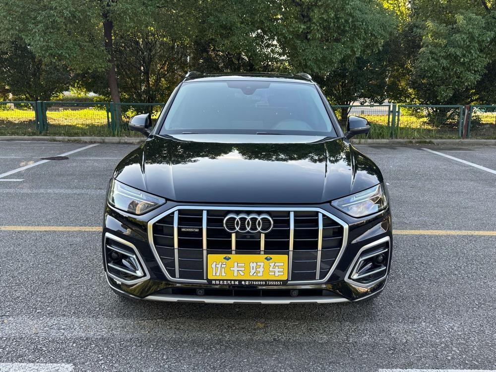 Audi Q5L 2022 — фото автомобиля
