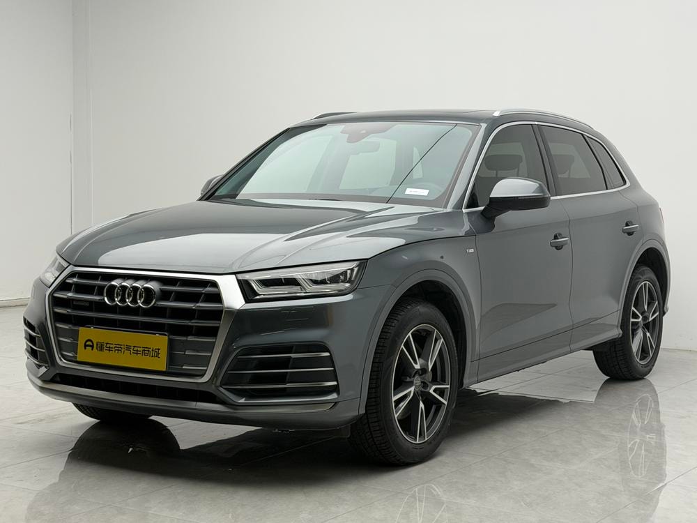 Audi Q5L 2020 — фото автомобиля