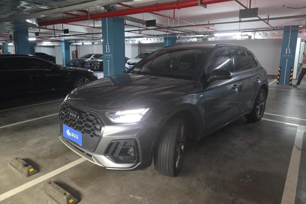 Audi Q5L 2023 — фото автомобиля