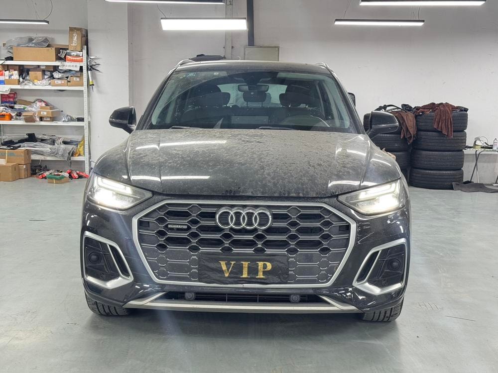 Audi Q5L 2022 — фото автомобиля