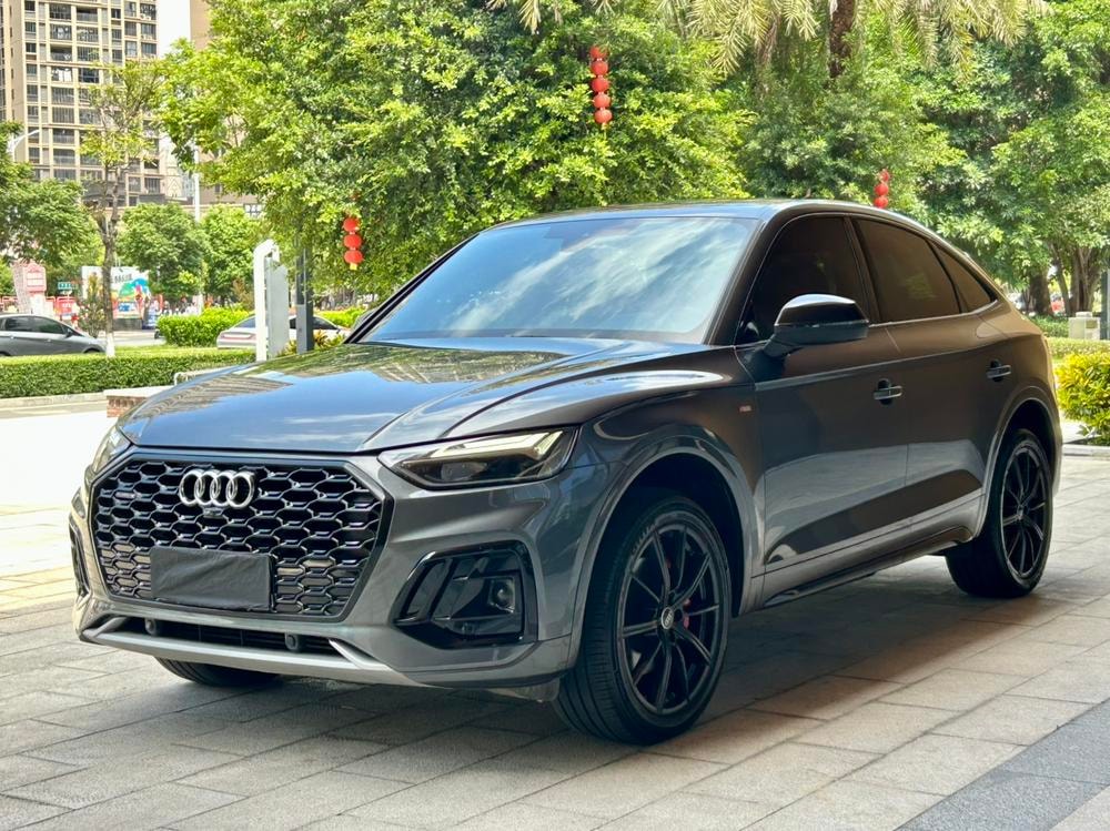 Audi Q5L Sportback 2022 — фото автомобиля