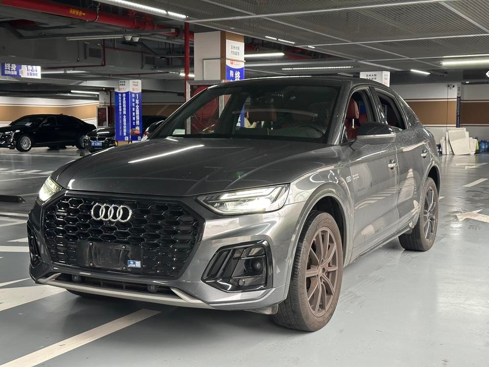 Audi Q5L Sportback 2021 — фото автомобиля 1