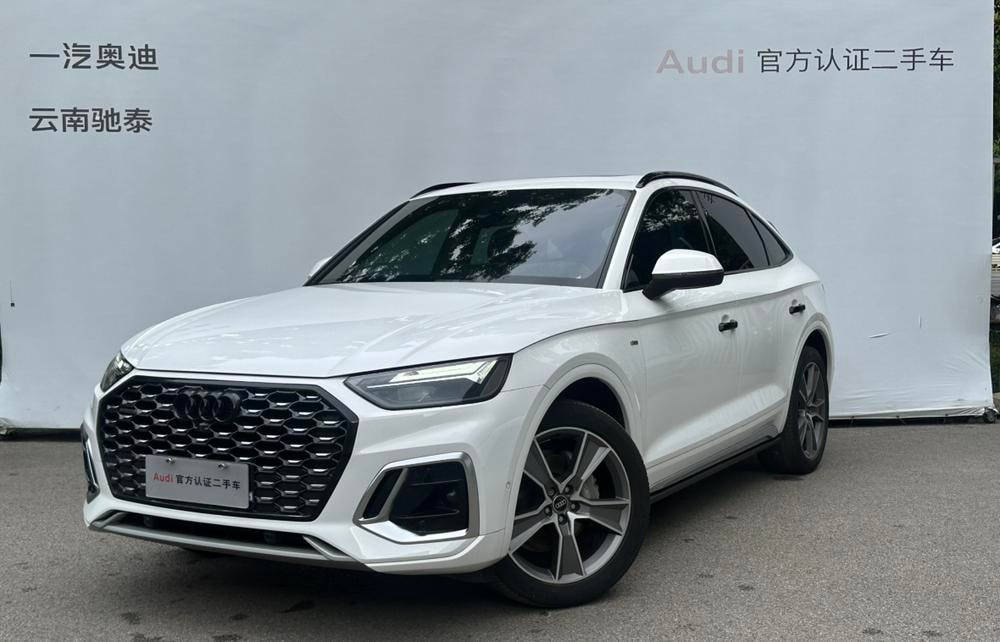 Audi Q5L Sportback 2021 — фото автомобиля