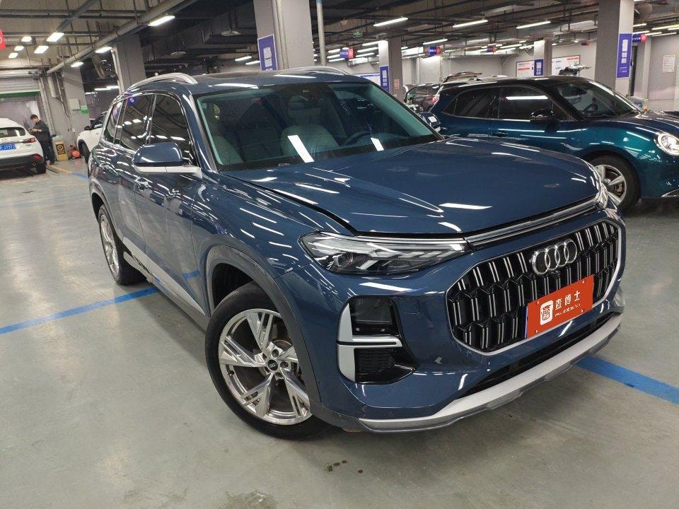Audi Q6 2023 — фото автомобиля