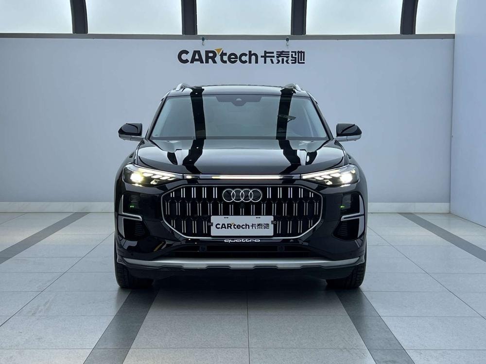 Audi Q6 2024 — фото автомобиля