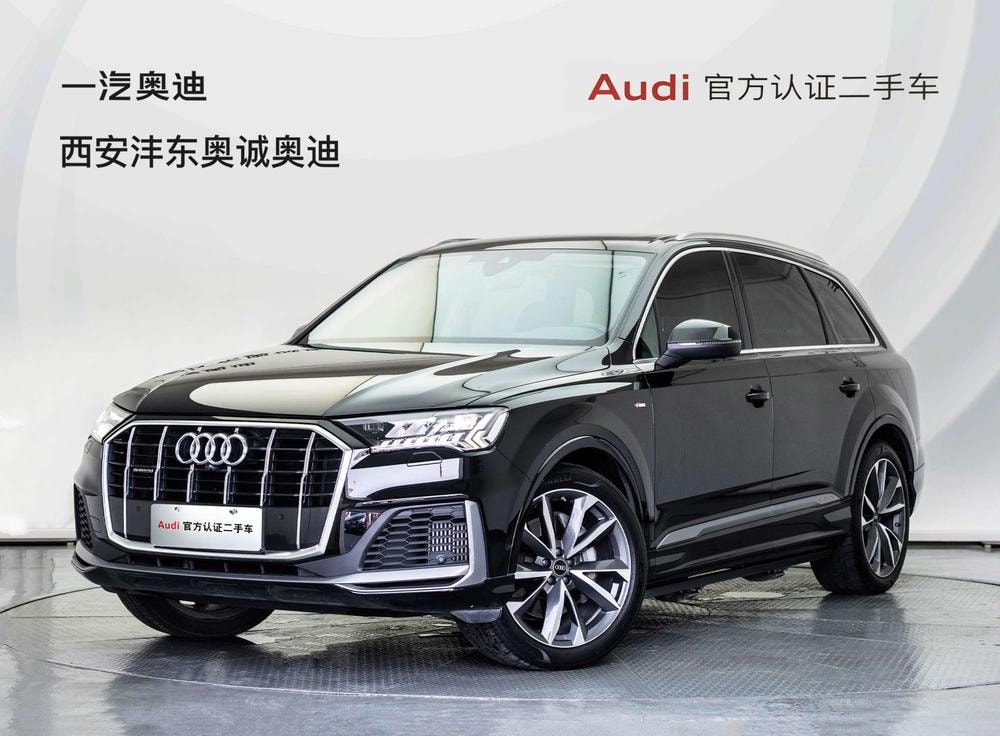 Audi Q7 2023 — фото автомобиля