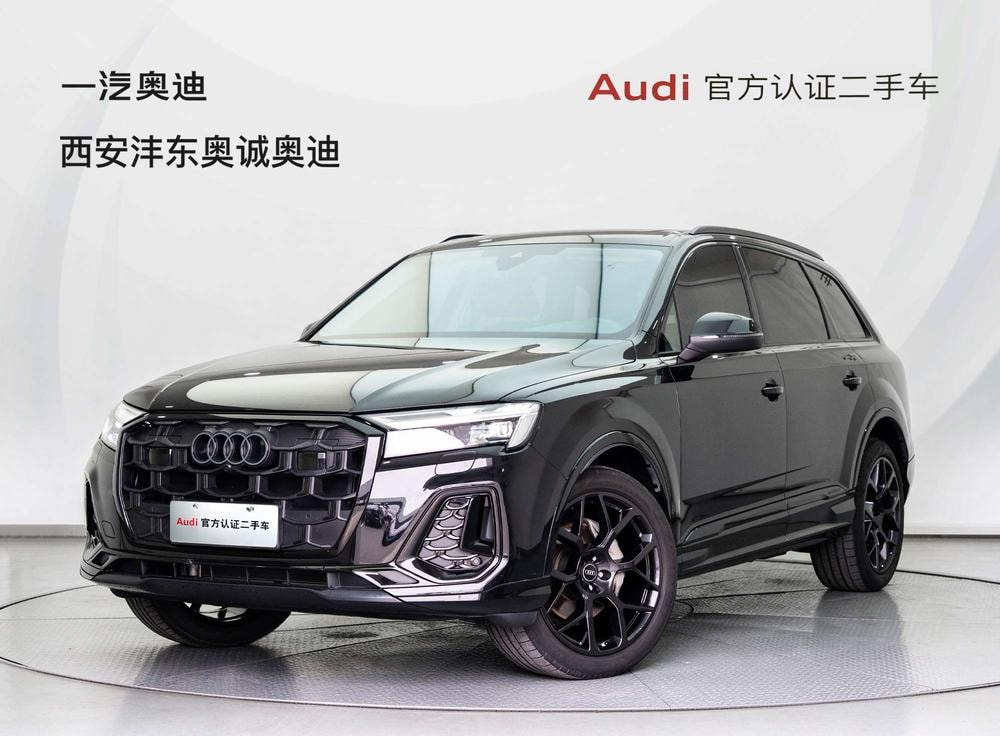 Audi Q7 2025 — фото автомобиля