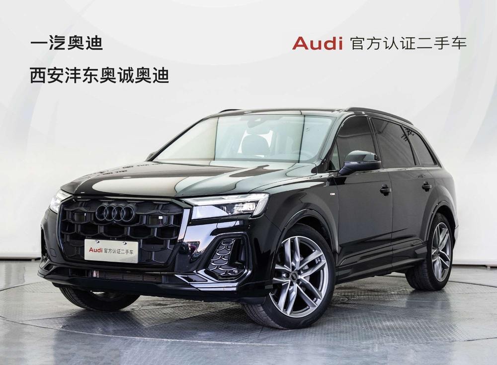 Audi Q7 2025 — фото автомобиля