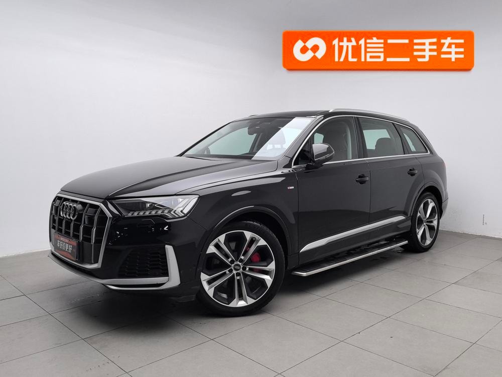 Audi Q7 2023 — фото автомобиля