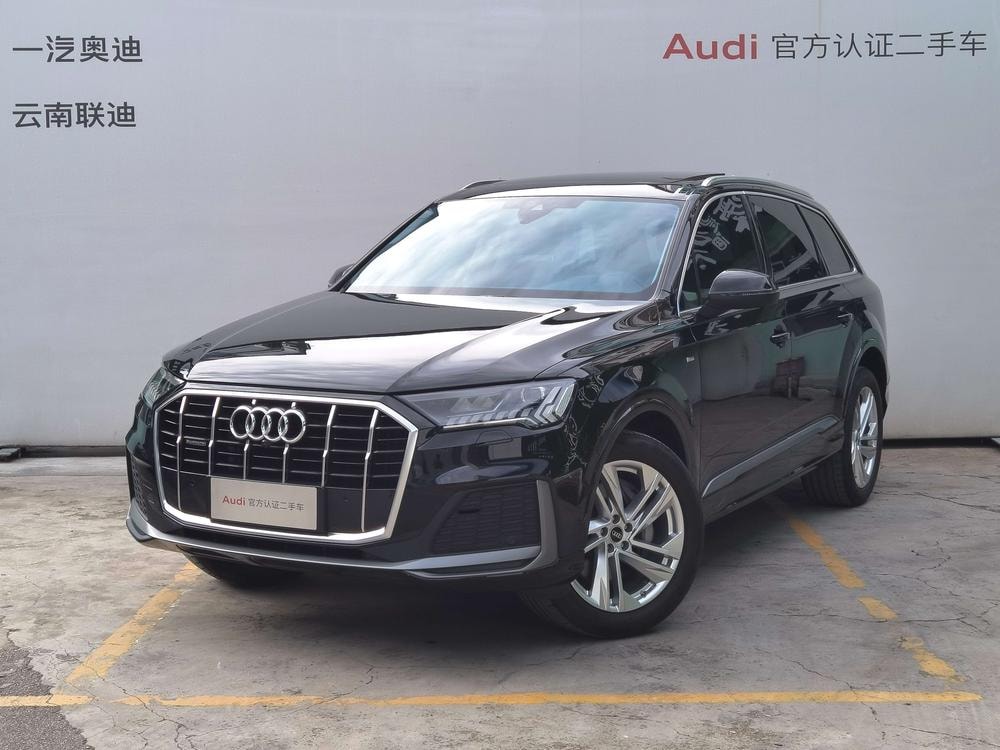 Audi Q7 2023 — фото автомобиля