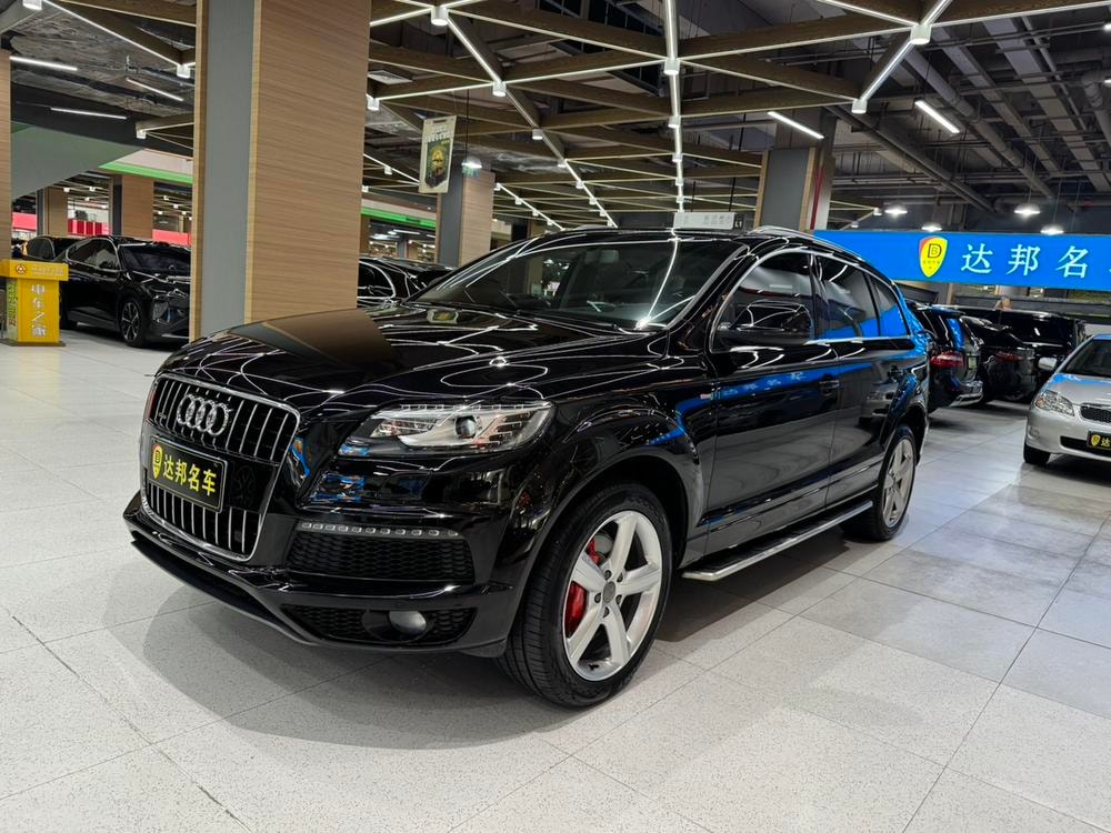 Audi Q7 2014 — фото автомобиля 1